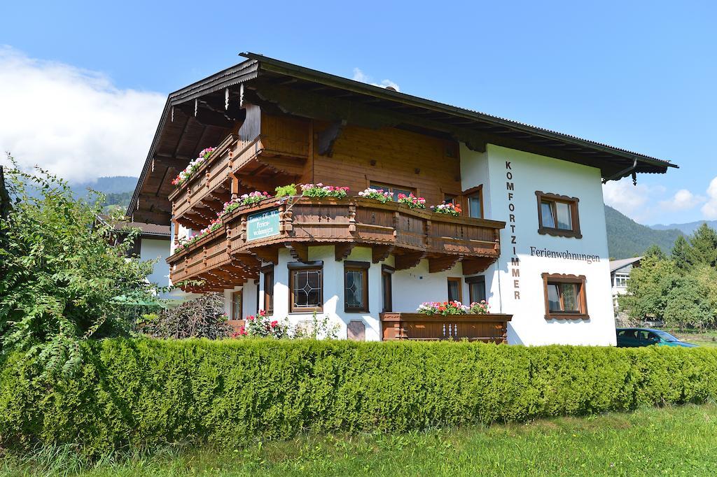 Haus Schroll Apartment Ried im Zillertal Exterior photo